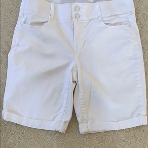 Apt 9 Tummy control Bermuda Short